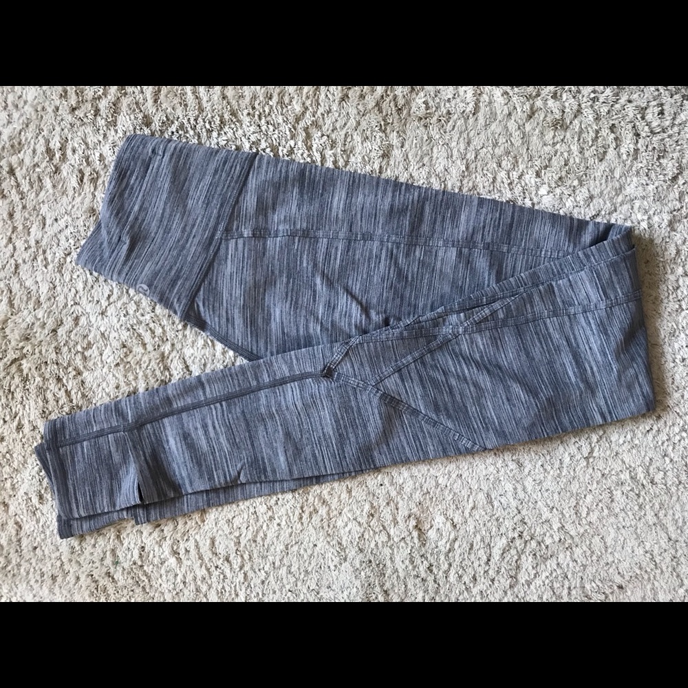 Lululemon gray pants with foot hook size 2